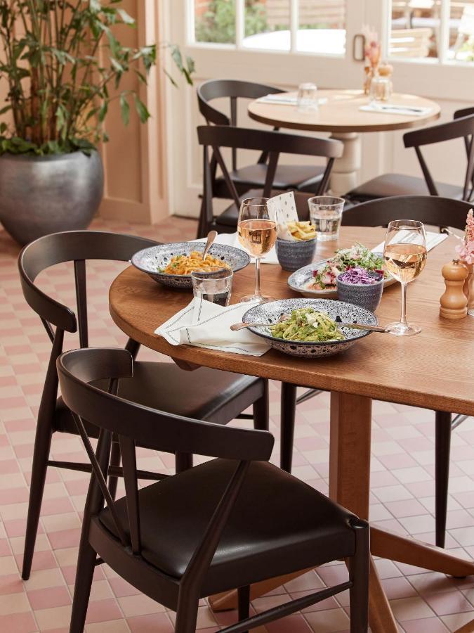 The Georgian, Haslemere, Surrey Экстерьер фото