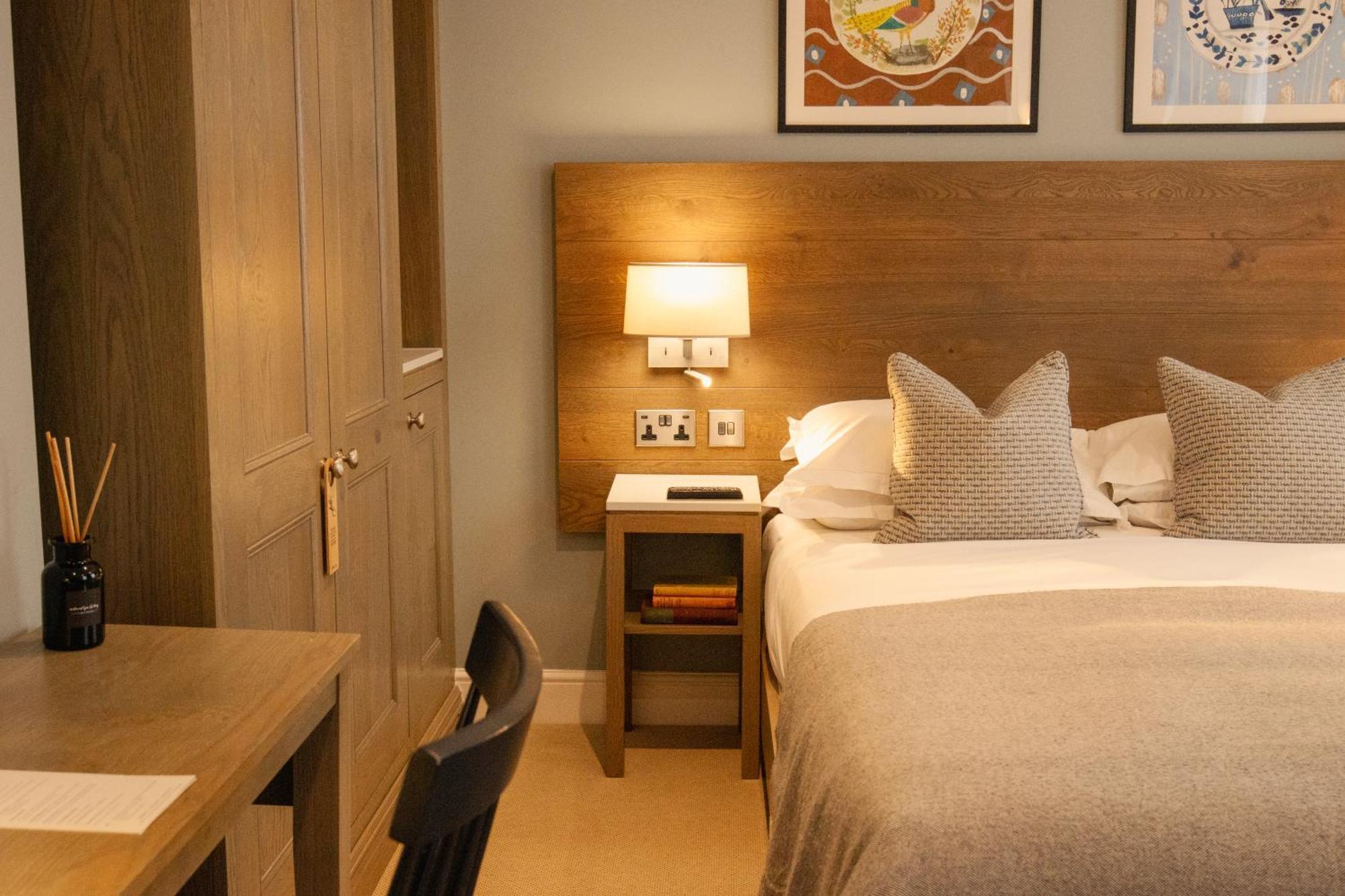 The Georgian, Haslemere, Surrey Экстерьер фото