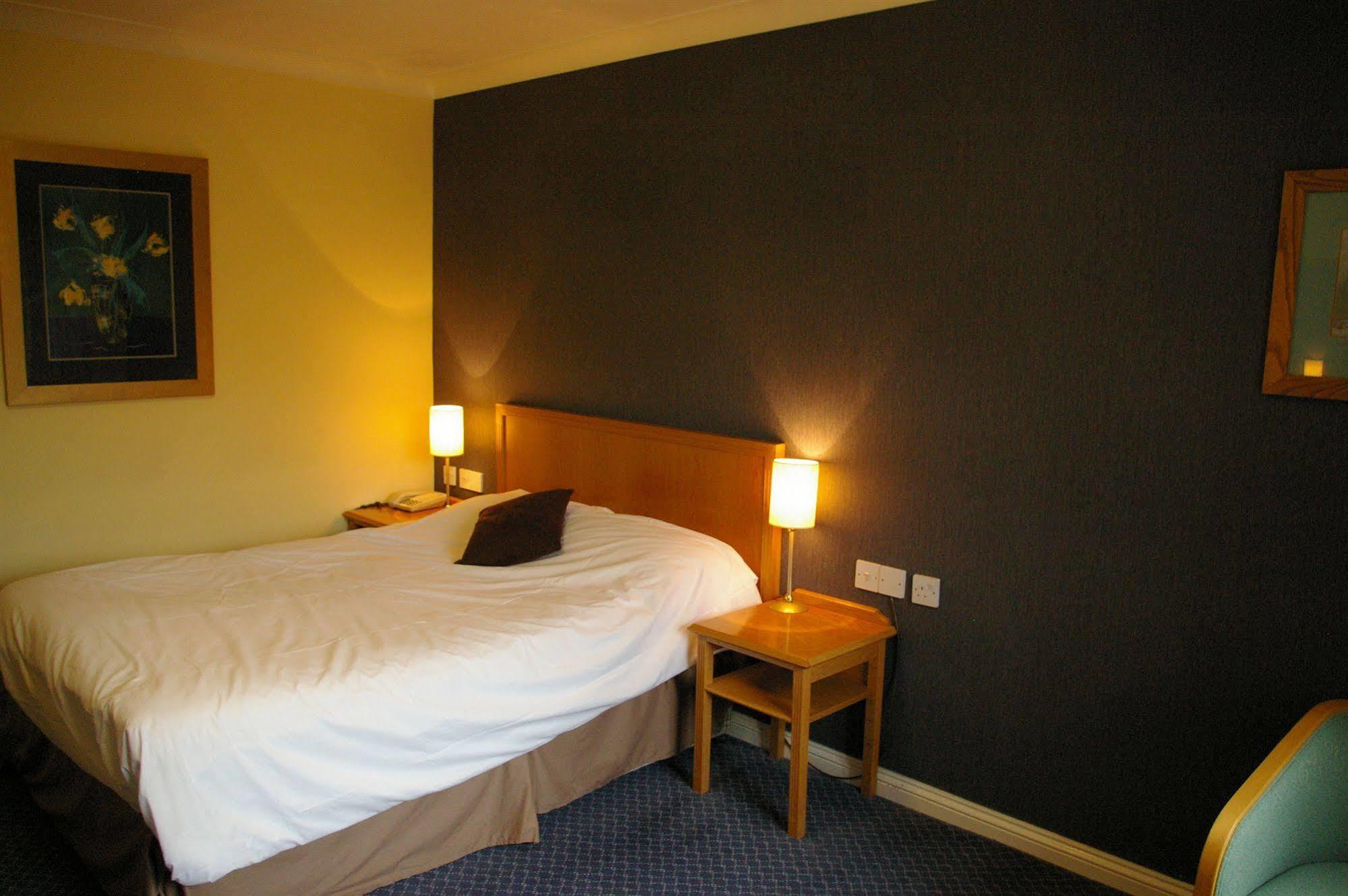The Georgian, Haslemere, Surrey Экстерьер фото